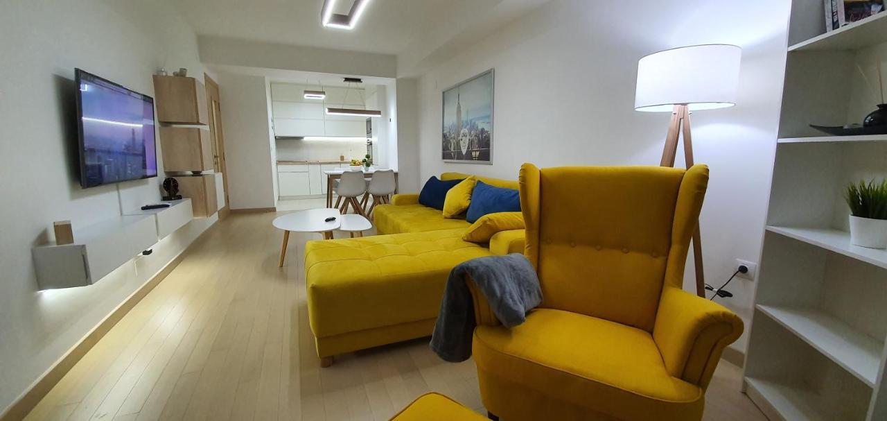 Lux Apartment Flatiron Skopje Esterno foto